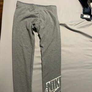 Nike leggings